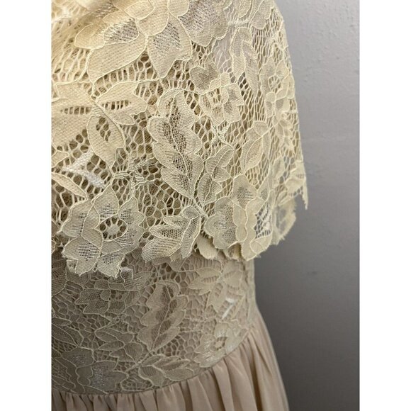 JJ’S House Dress Women 12 Formal Gown Champagne Lace Slit Long Lined Button Back - Picture 4 of 13